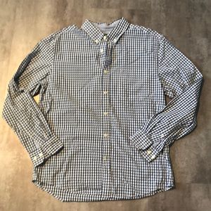 Beautiful Hilfiger custom fit dress shirt